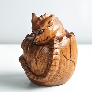 Oeuvre d'art en bois naturel fabriquée à la main figurine tête d'animal dragon cheval statues de finition polie par des artisans vietnamiens - Product Image 1