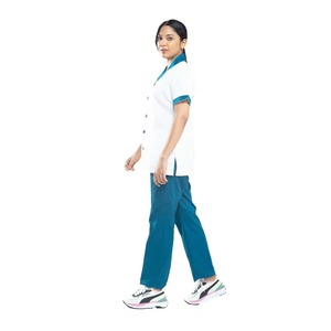 Blusa Médica Blanca para Mujer con Ribete Verde Azulado, Manga Corta, Cuello en V, Uniforme de Hospital, Mezcla de Algodón y Poliéster - Product Image 5