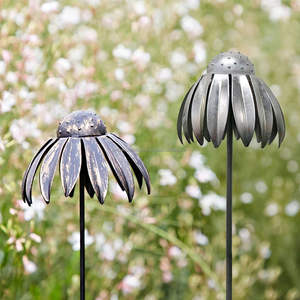 Estacas Decorativas de Metal para Jardín, Soporte para Plantas de Césped, Diseño de Flores en Hierro Resistente a la Oxidación, Decoración de Paisajismo - Product Image 5