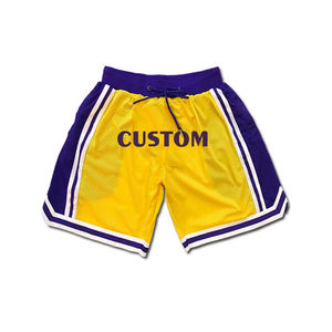 Shorts d'été en maille unie pour hommes, sportifs, pour la gym et le basketball, avec poches, teinture unie, détails perforés - Product Image 2