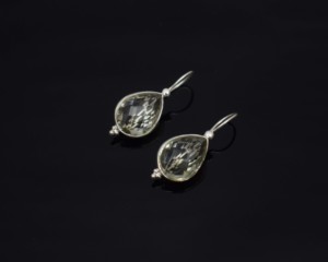 Pendientes de Plata de Ley 925 con Gema de Amatista Natural en Forma de Pera - Product Image 5