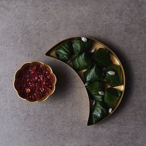 Los artículos de regalo son productos de primera calidad diseñados para ocasiones especiales como Ramadán, Eid, bodas, festivales y celebraciones. Decoración de Lujo - Product Image 5