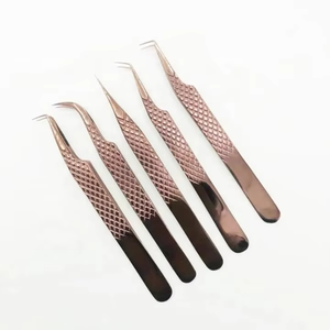 Pinzas de Volumen para Pestañas de 90 Grados de Alta Calidad, Set Personalizado con Marca Privada, Pinzas de Acero Inoxidable con Agarre de Fibra para Pestañas - Product Image 6