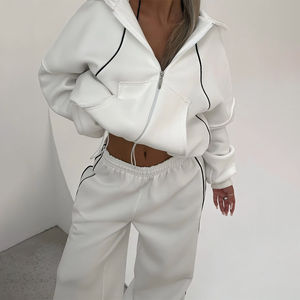 ชุดเซ็ตฮู้ดดี้ครอปทรงหลวมสีชมพูแบบมีซิป ผ้าหนานุ่ม พร้อมกางเกงขายาวทรงหลวมไหล่ตก - Product Image 4