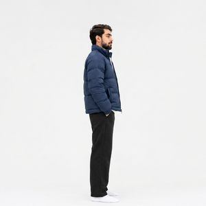 Chaqueta Acolchada con Capucha para Hombre, Color Sólido, Resistente al Viento, Poliéster/Algodón, Cierre de Cremallera, Largo Regular, Relleno de Poliéster - Product Image 3