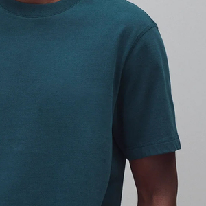Modèle à épaules tombantes pour les acheteurs en gros à prix avantageux avec logo personnalisé, couleur unie et col rond, style décontracté - Product Image 4