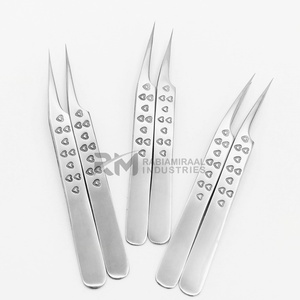 Pince à épiler pour extensions de cils, à pointe isolante, en argent brillant, avec pointe en fibre, design cœur personnalisé, ensemble de pinces à épiler avec poignée - Product Image 3