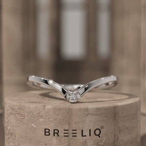 แหวนทองคำแท้ 14K รูปตัววี ประดับเพชรแล็บโกรว์ ดีไซน์มินิมอล สำหรับผู้หญิง เหมาะสำหรับเป็นแหวนแต่งงาน - Product Image 5