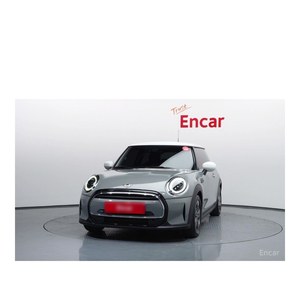 MINI Cooper Classic 2022, 12,317 km, Emisión Euro V, Asientos de Cuero, Volante a la Izquierda, Cámara Trasera - Product Image 3