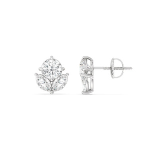 Boucles d'oreilles clous en or blanc avec diamants de laboratoire floraux - Product Image 2