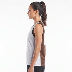 Maillots de basketball personnalisés sublimés en gros pour femmes, maillot de basketball en mesh à col en V sans manches, numéro sublimé, respirant - Product Image 3