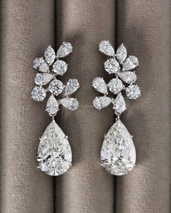 Pendientes de compromiso con diamantes cultivados en laboratorio, chapado en oro de 18 quilates y rodio, suministro de joyería al por mayor con certificado IGI - Product Image 1