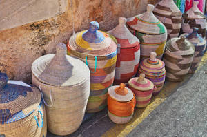 Panier pliant vintage en jonc de mer tressé, texture naturelle, pour rangement et décoration intérieure, organisateur décoratif tissé à la main, collection éco-responsable pour la maison - Product Image 3