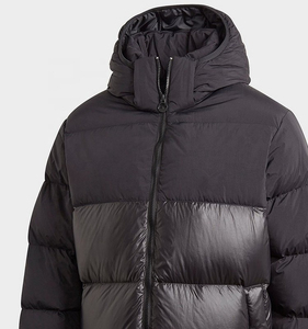 Chaqueta de Plumón Acolchada Impermeable Brillante Personalizada OEM para Hombre, Chaqueta Abrigada de Plumón - Product Image 1