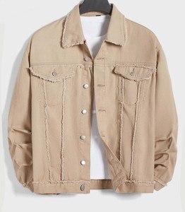 Veste en jean pour homme avec bordure brute, fermeture boutonnée, coupe ample, style décontracté - Product Image 1
