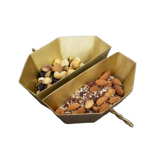 จานสามช่องหรูหราพร้อมถาดตกแต่งสองช่องทองเหลืองขายดี พร้อมเคลือบทองเมทัลลิก จานเสิร์ฟขนมสุดหรู - Product Image 1