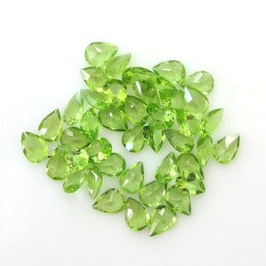 Piedras sueltas de peridoto natural con corte de pera de 4x6 mm, piedras semipreciosas verdes para la fabricación de joyas, precio al por mayor. - Product Image 6