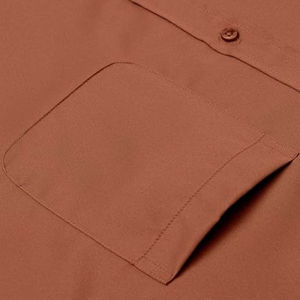 Chemises habillées classiques boutonnées en sergé uni respirant et infroissable pour hommes, 100 % coton, fabriquées au Pakistan, couleurs personnalisées, OEM, style urbain - Product Image 4