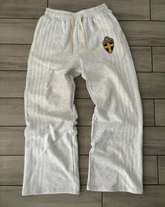 Conjunto de Sudadera con Capucha y Pantalones Deportivos Personalizados, Lavado Ácido, 100% Algodón, Corte Regular, Ropa Deportiva de Alta Calidad - Product Image 5
