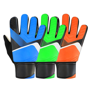 Guantes de Portero de Fútbol Personalizados para Niños y Jóvenes - Product Image 6