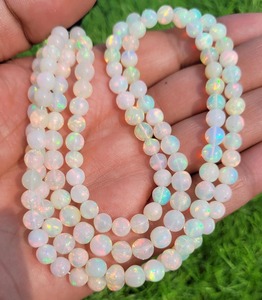 Esferas de Ópalo Etíope Natural de 4-6 mm, Cuentas Sueltas Welo Fire, Hilo de 8-10 Pulgadas, Cuentas Lisas Multicolores, Certificadas por Terceros para Joyería - Product Image 1
