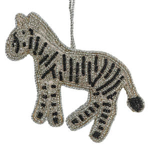 Ornement suspendu tendance en acier inoxydable Safari Spark, fait main, brodé de sequins en forme de lion, décoration de chambre d'enfant sur le thème de la jungle, cadeau d'exportation - Product Image 3