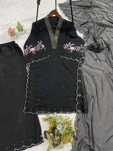 Conjunto de Kurta y Palazzo de Diseño para Mujer, Mal Chanderi, con Palazzo de Seda Romana Bordada - Product Image 6