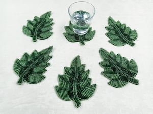 FAIZA CRAFT Sous-verres en tissu vert faits main avec des feuilles perlées, tapis de tasse brodés, sous-verres écologiques au design moderne - Product Image 3