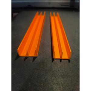 Perfil de extrusión de PVC naranja de la mejor calidad con protección contra la humedad para paneles de baño y cocina, de proveedor indio. - Product Image 2
