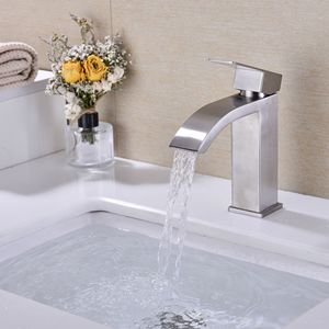 Rubinetto Monocomando a Cascata per Lavabo Bagno con Scarico a Scomparsa e Troppopieno - Product Image 3