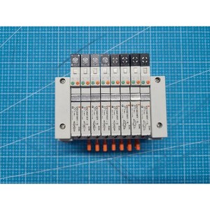 Válvula Solenoide SMC, Conjunto de Colector EX160-SDN1A, Unidad de Interfaz Serial DeviceNet, Usado como Equipo Semiconductores Legado - Product Image 4