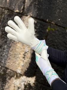 Guantes de Portero Profesionales para Deportistas con Protección para los Dedos, Material Transpirable y Engrosado - Product Image 5