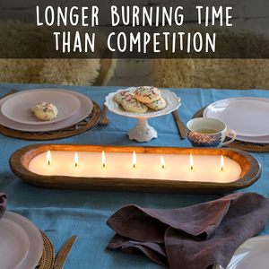 Longue bougie en bois avec remplissage en cire crémeuse et plusieurs mèches espacées uniformément dans un design minimaliste et moderne. - Product Image 3