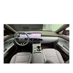 Genesis GV70 2024 2.5T Gasolina 2WD 14,781 km Caja de Cambios Automática Asientos de Cuero Volante a la Izquierda con Cámara Trasera - Product Image 6