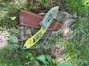 Cuchillo de caza OEM Wirecut de acero de Damasco, cuchillo Skinner con mango de resina, hoja fija para camping, cuchillo EDC para exteriores con funda de cuero - Product Image 4