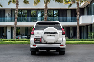 โตโยต้า ปราโด VXR ปี 2023 มือสอง - Product Image 4