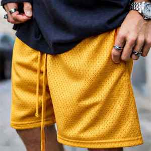 Shorts en maille pour hommes à prix bas, séchage rapide, 100 % polyester, jaune doré, vente en gros, shorts en maille double couche, fabrication - Product Image 1