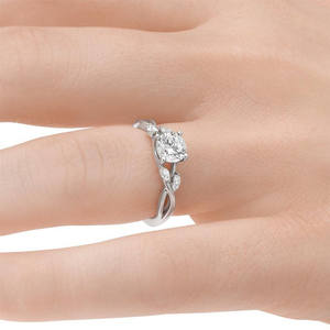 Anillo de Compromiso Romántico de Oro de 10K con Diseño de Enredaderas y Hojas, con Detalles de Capullos Marquise y Diamante Central Cultivado en Laboratorio, Venta al por Mayor OEM - Product Image 2