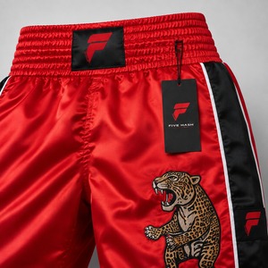 Pantalons de kick-boxing modernes conçus pour la force, la flexibilité et un confort respirant, fabriqués avec des matériaux durables et de qualité supérieure. - Product Image 4