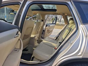 Venta al por Mayor de <span class=keywords><strong>BMW</strong></span> <span class=keywords><strong>X1</strong></span> 2012 SDrive20i Modelo Leading, Gran Inventario de Autos Usados de Calidad para la Vida Urbana - Product Image 6