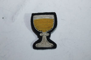 Insignias Bordadas a Mano de Calidad Superior - Tela Bordada con Colores y Logotipo Personalizados, Servicio OEM/ODM, MOQ Bajo de 25 Piezas - Product Image 5