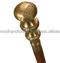 Bâton de marche en bois fait à la main de haute qualité avec poignée décorative en laiton - Product Image 3