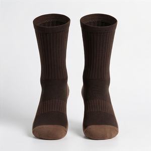 ถุงเท้ากีฬาพื้นหนานุ่มกันลื่น  ควบคุมการยึดเกาะ  สำหรับกีฬาฟุตบอล บาสเกตบอล  สีสันปรับแต่งได้ - Product Image 1