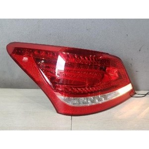 Feu arrière gauche d'occasion Equus 924013N000 - Product Image 1