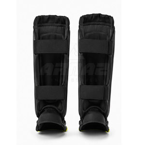 Protège-tibias d'entraînement de boxe avec rembourrage renforcé et protection de haute qualité pour une pratique régulière - Product Image 2