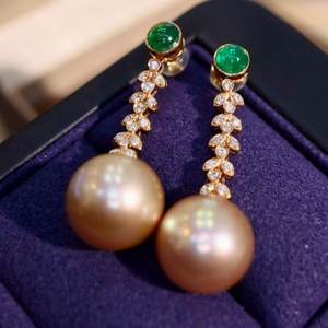 Pendientes de Perlas del Mar del Sur Doradas Naturales con Hojas de Esmeralda, Joyería Fina de Lujo Hecha a Mano, Regalo para Mujer - Product Image 3