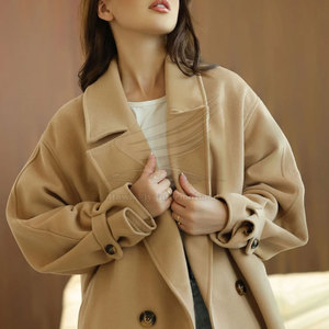 Abrigo Largo Informal de Invierno para Mujer, de Lona Transpirable, con Forro de Algodón y Acabado Suave - Product Image 4