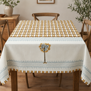 Nappe géométrique imprimée à la main, motif floral, 100% coton, fabriquée à la main, lavable, décoration d'intérieur, carrée simple, personnalisable - Product Image 1
