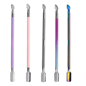 Kit d'outils professionnel double-embout en acier inoxydable pour repousser les cuticules, 130 mm, pour manucure et soin des ongles, avec poignées colorées - Product Image 1