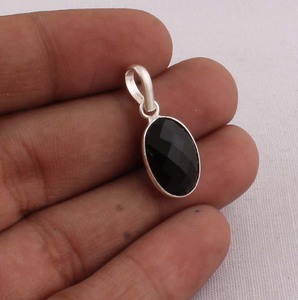 Pendentif ovale en onyx noir fait main, argent sterling 925, collier vintage bohème en forme de goutte d'eau avec pierre éclatante, fournisseur de bijoux fins - Product Image 3